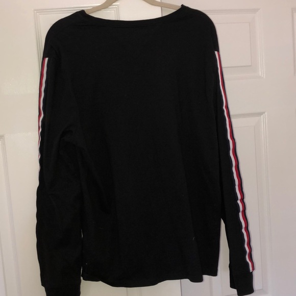 Large Tommy Hilfiger Long Sleeve - Picture 5 of 5